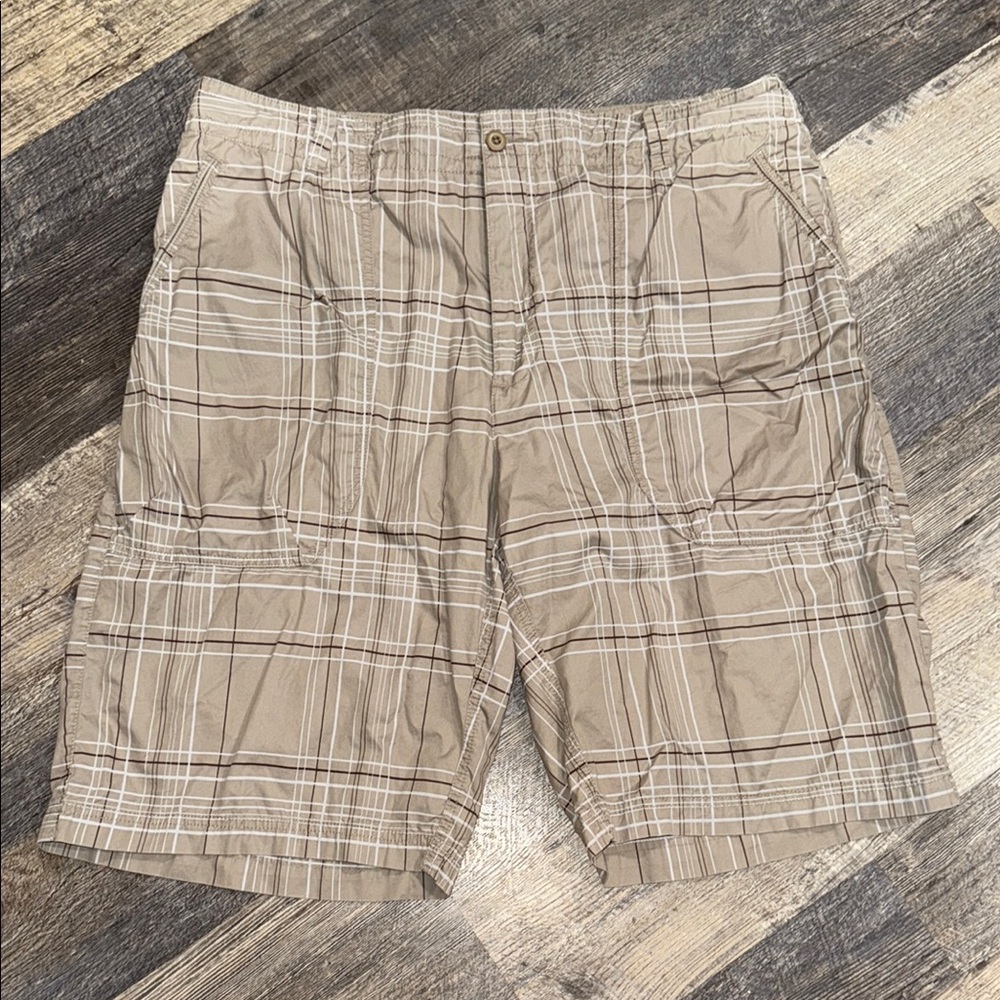 Nike Men's Tan Plaid Cargo Shorts - Picture 1 of 8